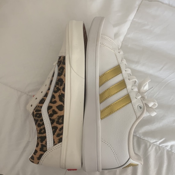 Adidas originals gold stripe - Picture 7 of 7